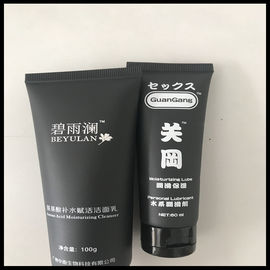 China Schwarze weiche Kunststoffrohr-Kosmetik Verpackenpet Material für Gesichtsreiniger fournisseur