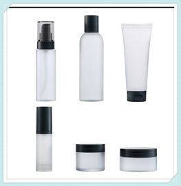 China Klare Frost-Kosmetik-Verpackenflaschen stellten Cremetiegel-Gesichtsrohr mit pp.-Kappe ein fournisseur